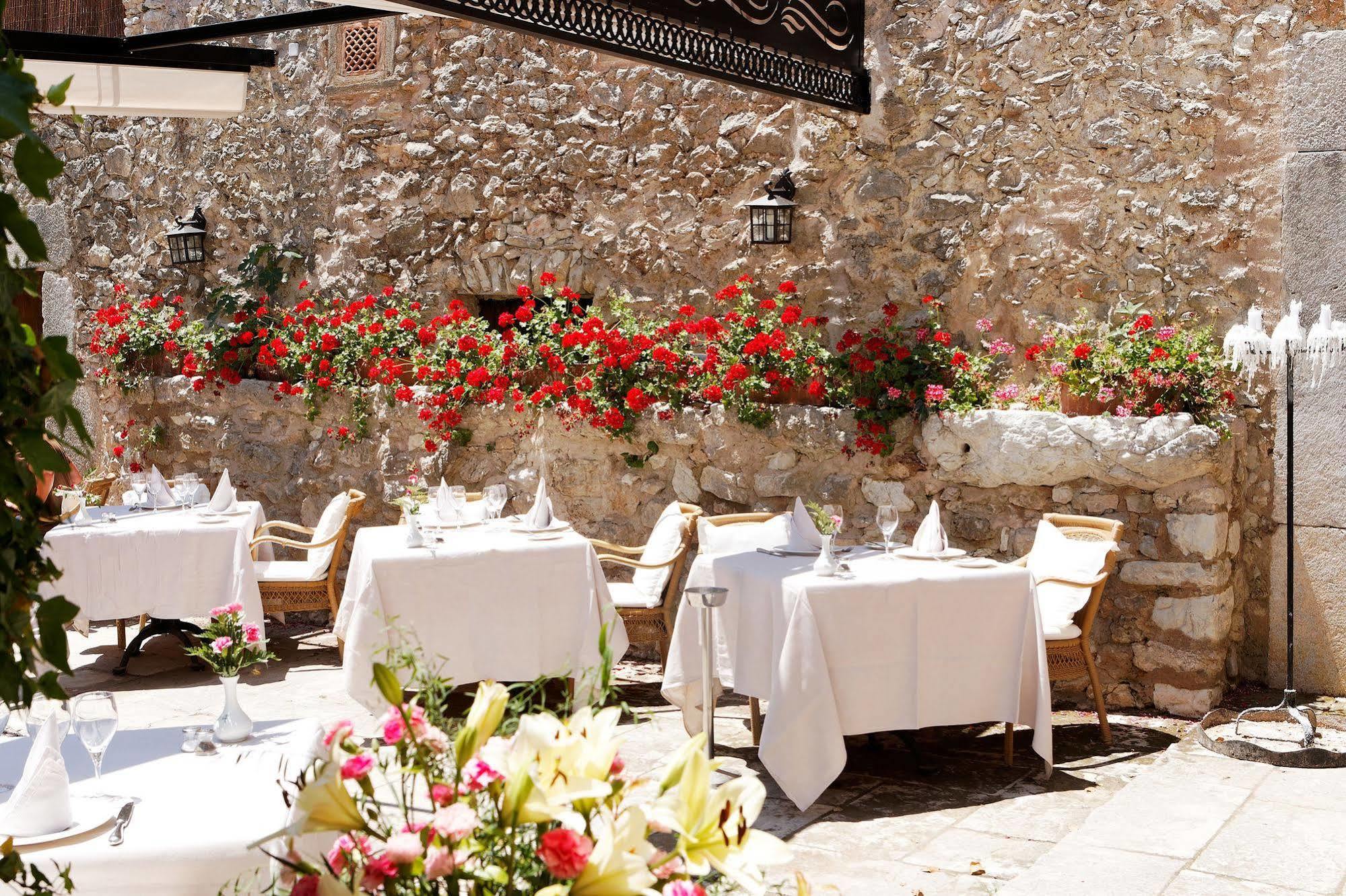 L’Hermitage Hotel&Spa Orient Exterior foto